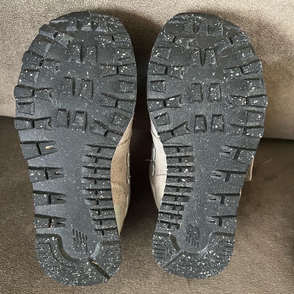 New Balance Kids 574 Velcro Sneakers in Taupe and White - Picture 5 of 7